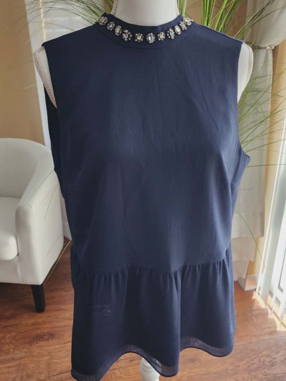 Navy Silk-Feel Embellished Mock Neck Sleeveless Blouse Size L